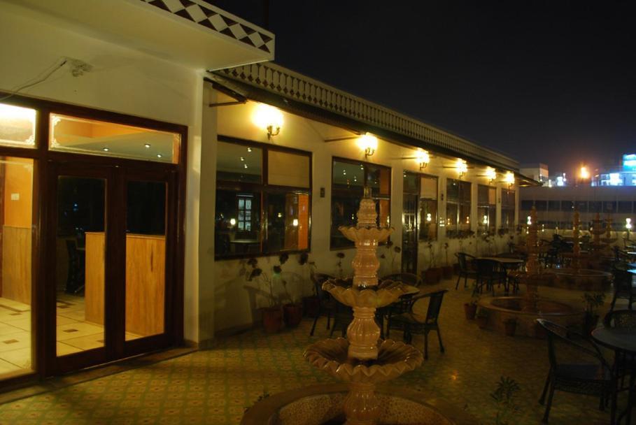 Hotel Amanda Crown Jaipur Kukas Zewnętrze zdjęcie