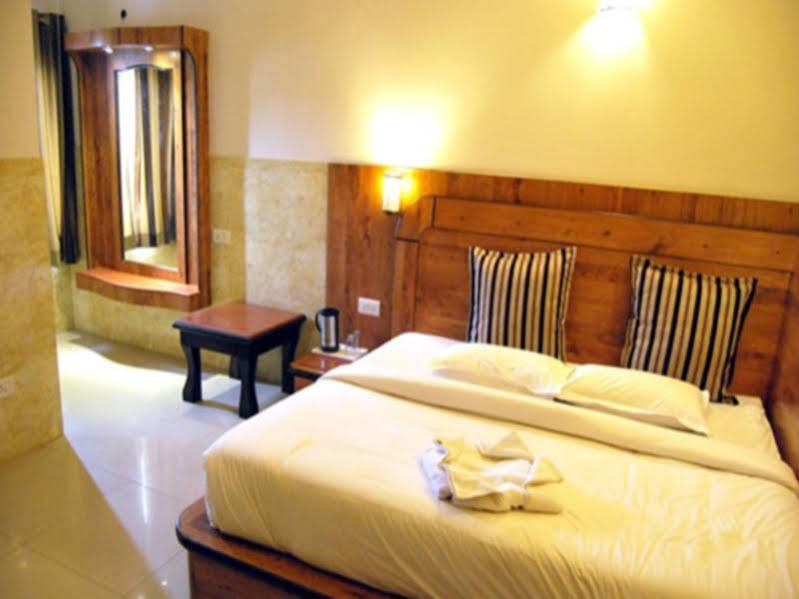 Hotel Amanda Crown Jaipur Kukas Zewnętrze zdjęcie