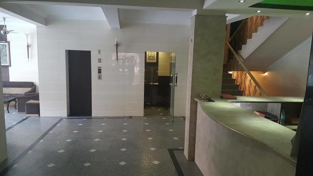 Hotel Amanda Crown Jaipur Kukas Zewnętrze zdjęcie